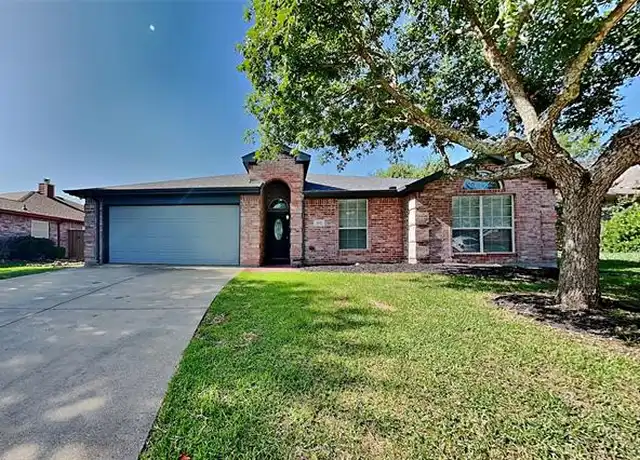 Property at 312 Lake Travis Dr, Wylie, TX, 75098, 4 beds, 2 baths, [object Object]