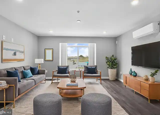 Property at 1447 N 8th St Unit 2, Philadelphia, PA, 19122, 3 beds, 1.5 baths, [object Object]