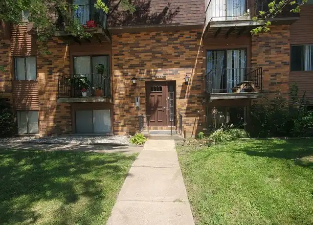 Property at 1837 Avenue Of The Cities Unit 2, Moline, IL, 61265, 1 bed, 1 bath, [object Object]