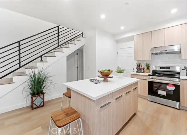 Property at 437 E Patterson Way, Fullerton, CA, 92832, 4 beds, 2.5 baths, [object Object]