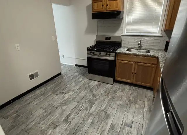 Property at 9 E 37th St Unit 1A, Wilmington, DE, 19802, 2 beds, 1 bath, [object Object]
