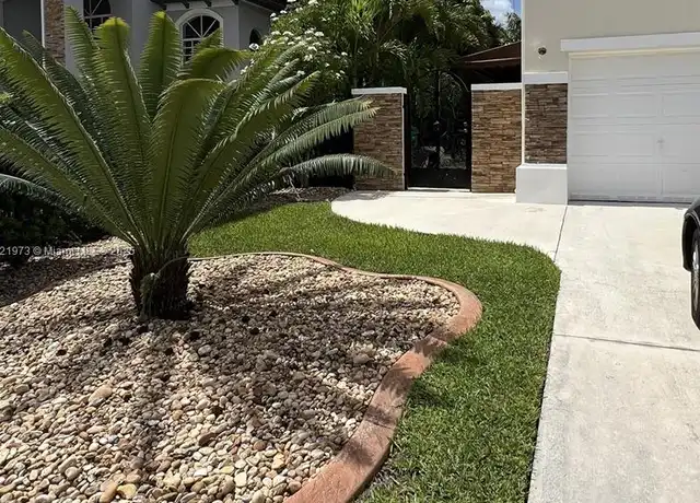 Property at 15298 SW 17th Ter Unit 1, Miami, FL, 33185, 1 bed, 1 bath, [object Object]