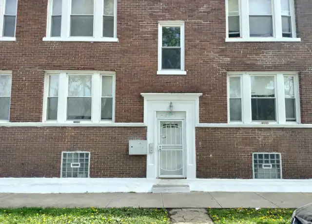Property at 1413 W 66th St Unit 1413-2, Chicago, IL, 60636, 2 beds, 1 bath, [object Object]
