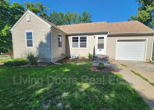 Property at 2201 N 65th St, Lincoln, NE, 68505, 2 beds, 1 bath, [object Object]
