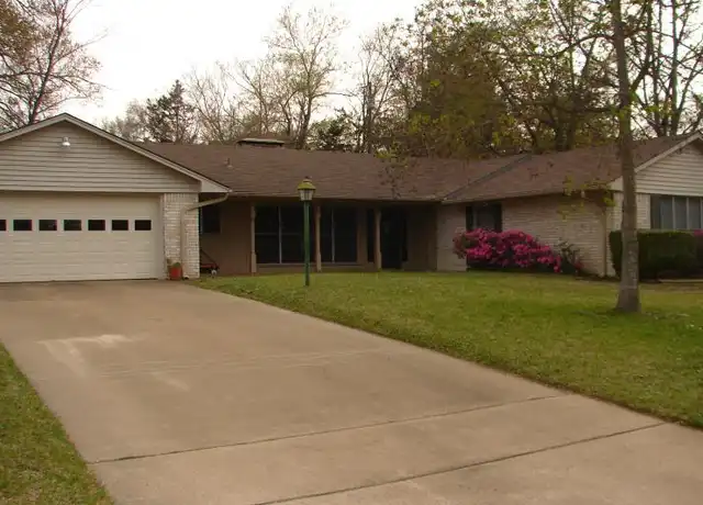 Property at 601 Jeffery Dr, Tyler, TX, 75703, 3 beds, 2 baths, [object Object]