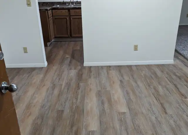 Property at 450 S St Bernard Dr, De Pere, WI, 54115, 1 bed, 1 bath, [object Object]