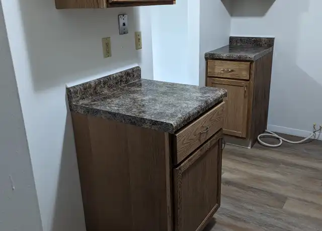 Property at 450 S St Bernard Dr, De Pere, WI, 54115, 1 bed, 1 bath, [object Object]