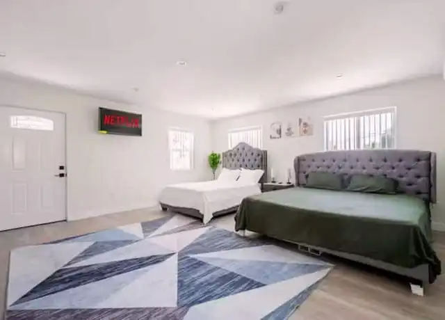 Property at 2239 N Niagara St Unit 102 Number, Burbank, CA, 91504, 1 bed, 1 bath, [object Object]