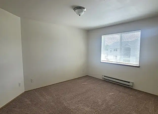 Photo of 806 112th St E, Parkland, WA 98445