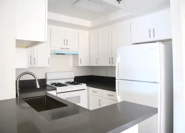 Property at 420 S Harvard Blvd Unit 302, Los Angeles, CA, 90020, 2 beds, 2 baths, [object Object]