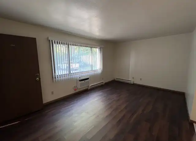 Property at 3321 Packer Dr Unit 104, Racine, WI, 53404, 2 beds, 1 bath, [object Object]