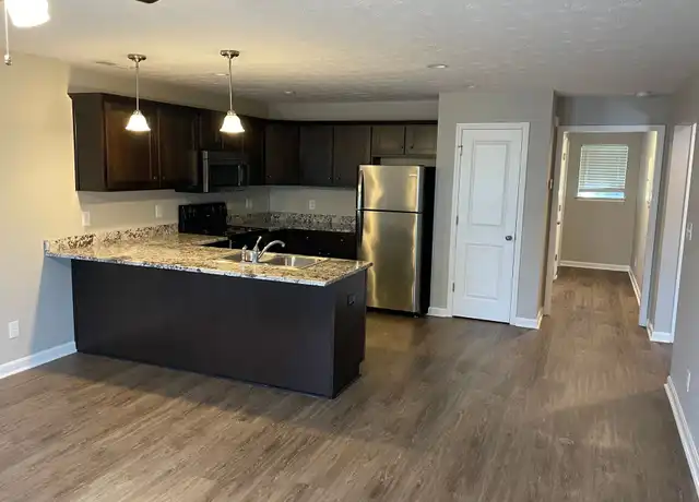 Property at Six Mile Lane Apartments - 6710 Six Mile Ln, Louisville, KY, 40218, 2 beds, 1 bath, [object Object]