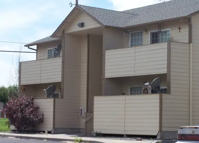 Property at 2121 SW Umatilla Ave Unit 04, Redmond, OR, 97756, 2 beds, 2 baths, [object Object]