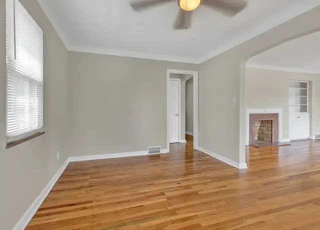 Property at 262 E 208th St, Euclid, OH, 44123, 4 beds, 2 baths, [object Object]