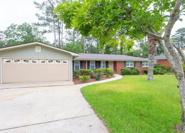 Property at 1212 Thomwal St, Valdosta, GA, 31602, 3 beds, 2 baths, [object Object]