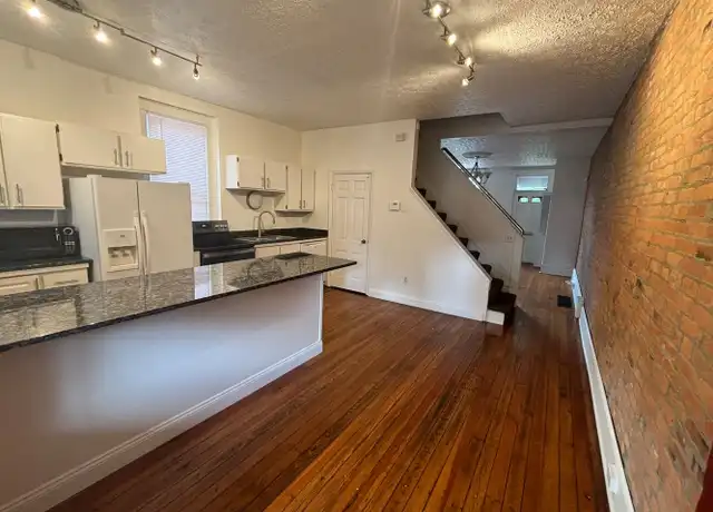 Property at 739 Macon Aly, Columbus, OH, 43206, 2 beds, 1 bath, [object Object]