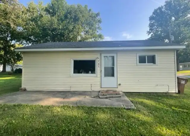 Property at 507 E Market St, Hillsboro, IN, 47949, 2 beds, 1 bath, [object Object]