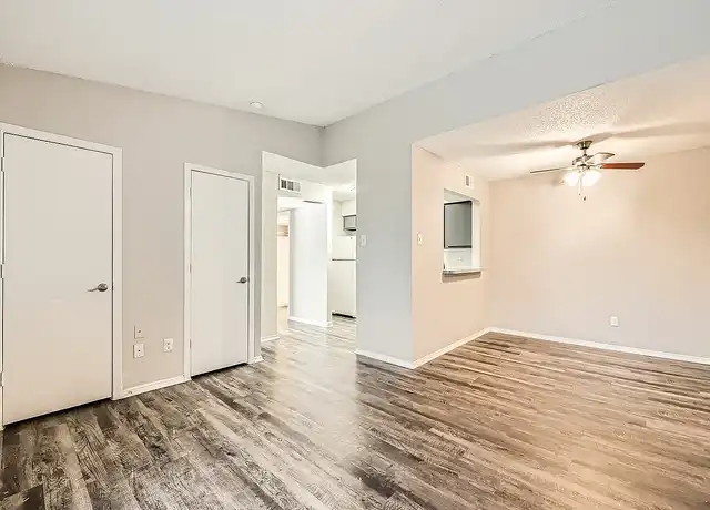 Property at 500 Flats - 500 E Loop 820, Fort Worth, TX, 76112, 1-3 bed, 1-2 bath, [object Object]
