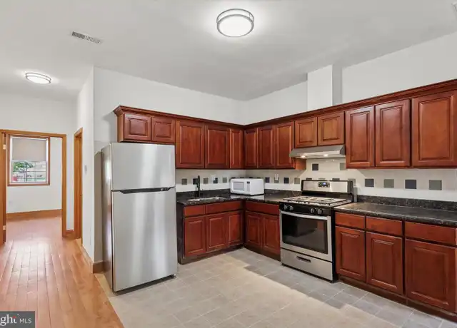 Property at 1330 W Girard Ave Unit 2F, Philadelphia, PA, 19123, 2 beds, 1 bath, [object Object]