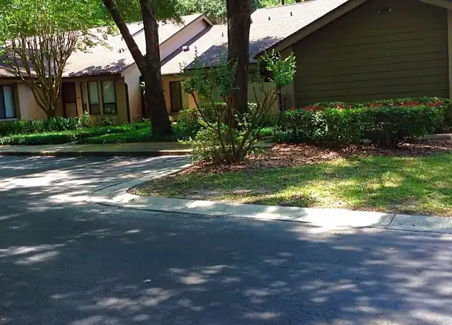 Property at 3959 NW 23rd Cir, Gainesville, FL, 32605, 2 beds, 2 baths, [object Object]