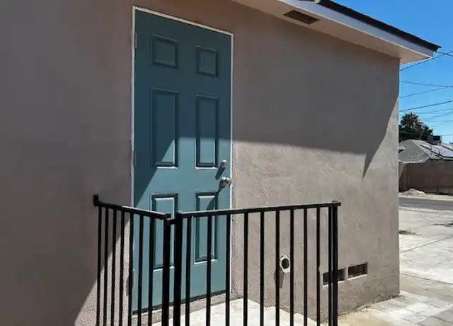 Property at 1008 H St, Bakersfield, CA, 93304, 1 bed, 1 bath, [object Object]