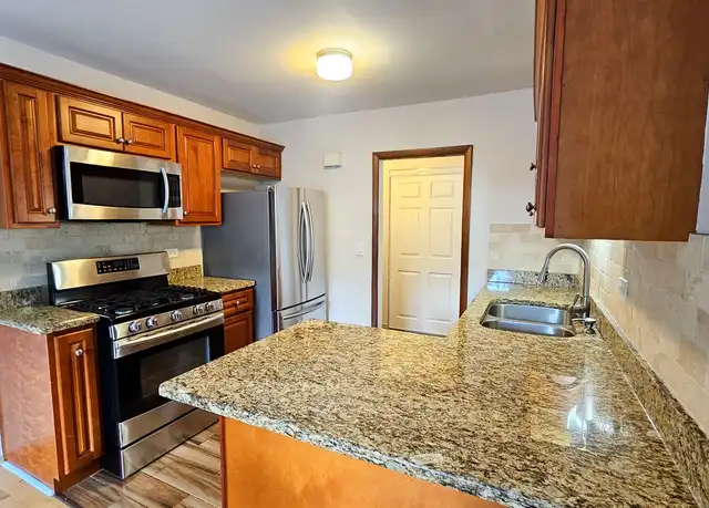 Property at 110 N Lincoln Ln Unit 2C, Arlington Heights, IL, 60004, 2 beds, 1 bath, [object Object]