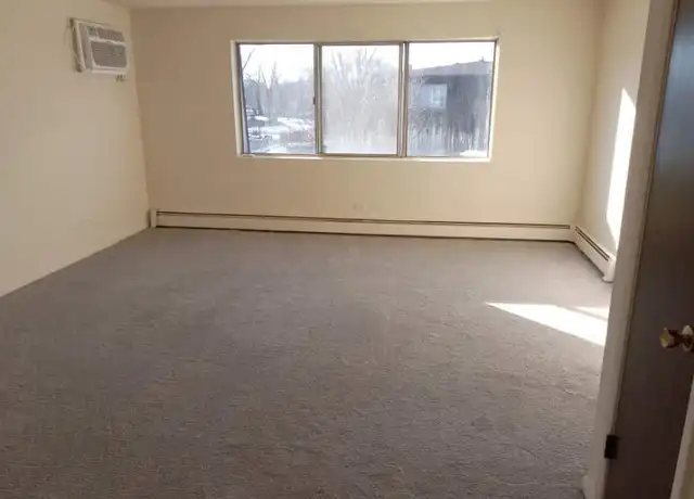 Property at 17816 Oak Park Ave Unit 3S, Tinley Park, IL, 60477, 1 bed, 1 bath, [object Object]