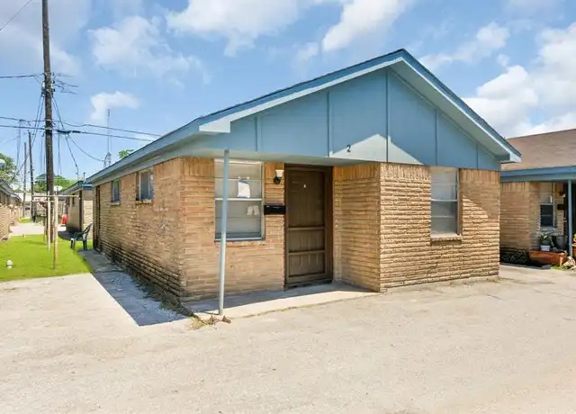 Property at 5718 Pickfair St Unit 1, Houston, TX, 77026, 2 beds, 1 bath, [object Object]