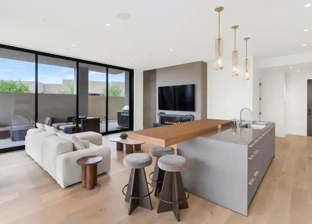 Property at 5000 N Camelback Ridge Dr #102, Scottsdale, AZ, 85251, 2 beds, 2.5 baths, [object Object]