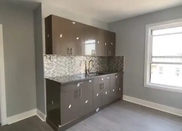 Property at 782 Hallett St Unit 6, Bridgeport, CT, 06608, 2 beds, 1 bath, [object Object]