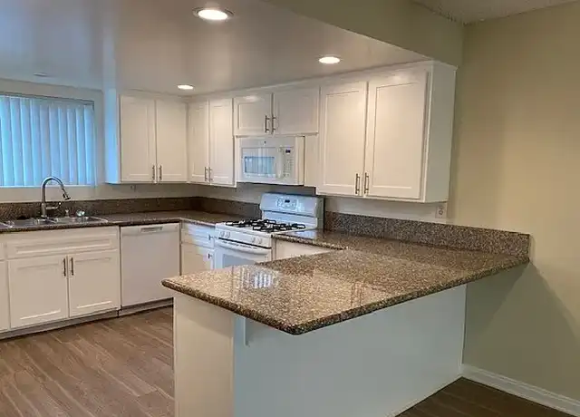 Property at Ocean Park - 8200 Warner Ave, Huntington Beach, CA, 92647, 2 beds, 1 bath, [object Object]