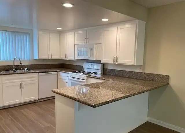 Property at Ocean Park - 8200 Warner Ave, Huntington Beach, CA, 92647, 2 beds, 1 bath, [object Object]