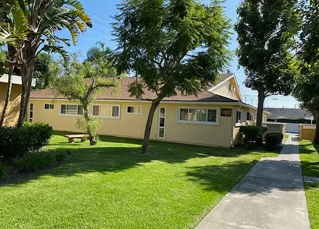 Photo of 8200 Warner Ave, Huntington Beach, CA 92647