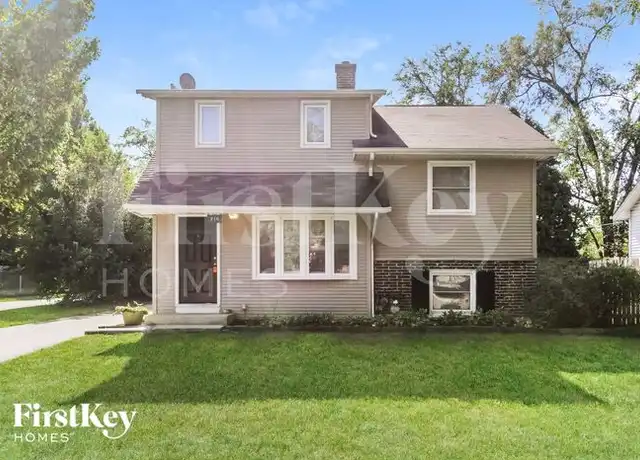 Property at 716 N Eastland St, Elmhurst, IL, 60126, 3 beds, 1 bath, [object Object]