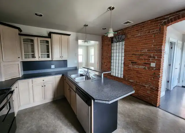 Property at 50 N Market St Unit 201, Elizabethtown, PA, 17022, 1 bed, 1 bath, [object Object]