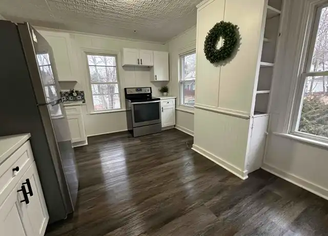Property at 16 Spaulding St Unit 2B, Norwich, CT, 06360, 2 beds, 2 baths, [object Object]