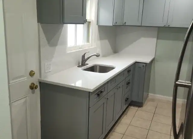 Property at 1110 Greenlee St, Denton, TX, 76201, 3 beds, 1 bath, [object Object]