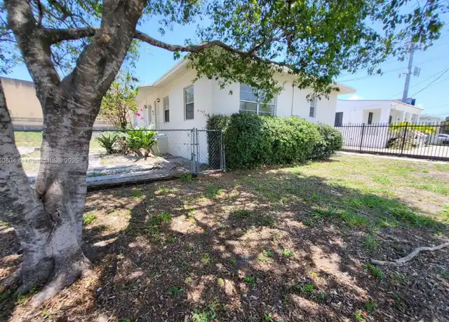 Property at 640 NW 77th St Unit A, Miami, FL, 33150, 1 bed, 1 bath, [object Object]