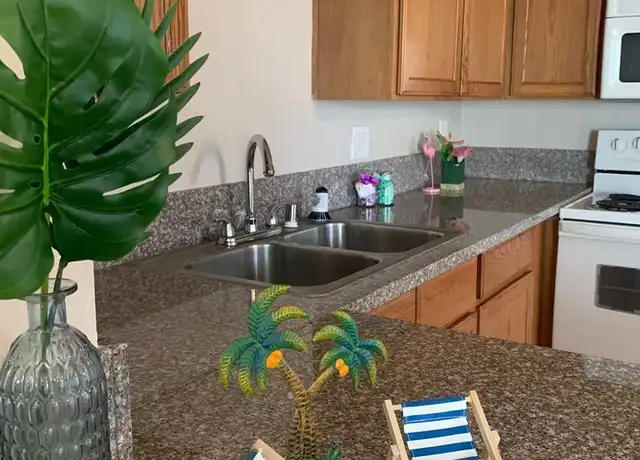 Property at 5112 Fairfax Rd Unit 5200-4, Bakersfield, CA, 93306, 2 beds, 1 bath, [object Object]