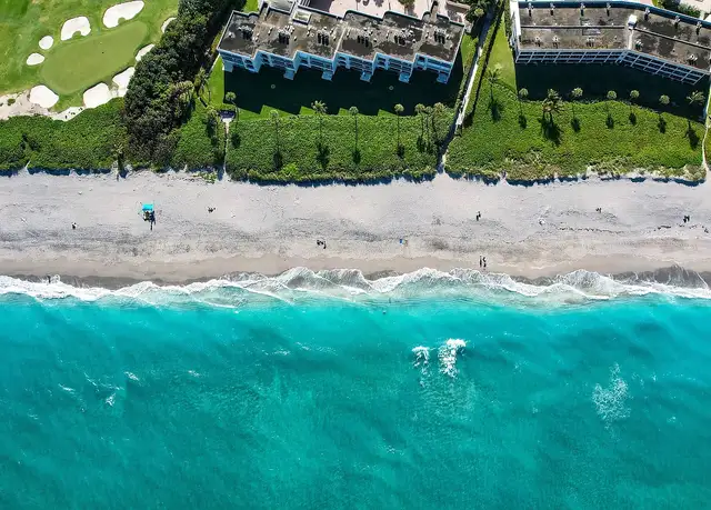 Photo of 11900 Valencia Gardens Ave, Palm Beach Gardens, FL 33410
