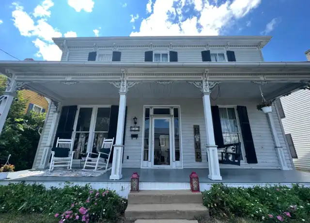 Property at 123 N Church St, Woodstock, VA, 22664, 5 beds, 1.5 baths, [object Object]