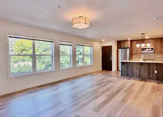 Property at 15948 Quarry Rd Unit B5, Lake Oswego, OR, 97035, 1 bed, 1 bath, [object Object]