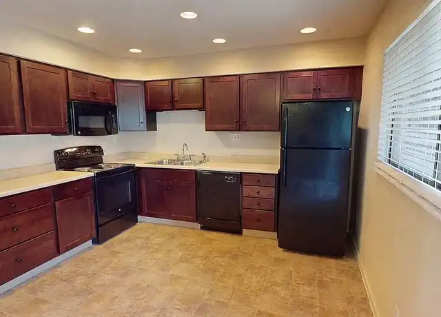 Property at Canyon Creek - 4851 Lemay Ferry Rd, Saint Louis, MO, 63129, 1-2 bed, 1-2 bath, [object Object]