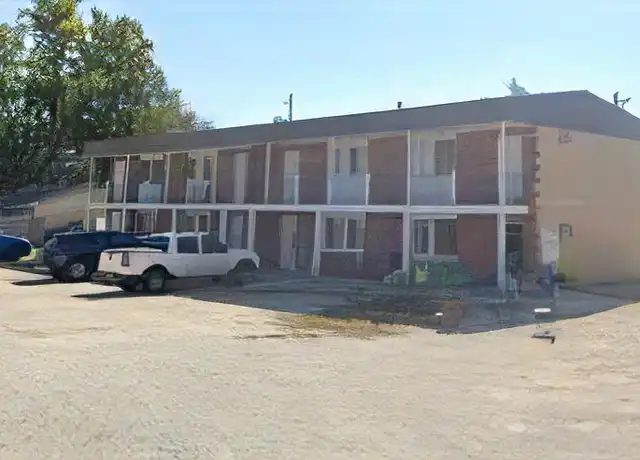 Property at 708 N Lincoln St, Thomasboro, IL, 61878, 1 bed, 1 bath, [object Object]