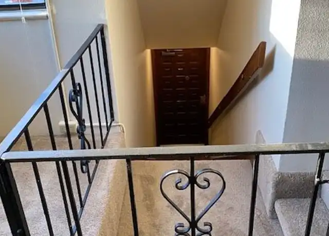 Property at 09) 430 NE Ravenna - 430 NE Ravenna Blvd, Seattle, WA, 98115, 3 beds, 2 baths, [object Object]