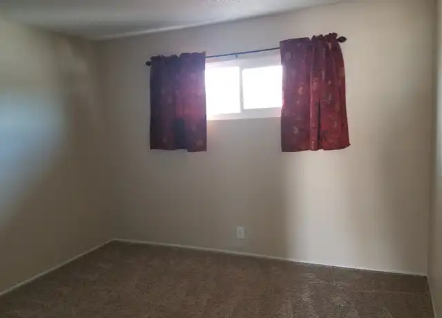 Property at 5248 Pebble Beach Blvd, Las Vegas, NV, 89108, 2 beds, 1 bath, [object Object]