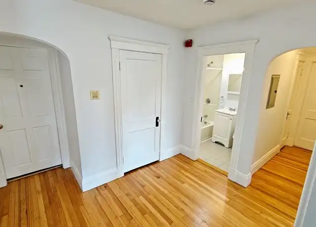 Property at 42 W Baltimore St #38, Lynn, MA, 01902, 1 bed, 1 bath, [object Object]