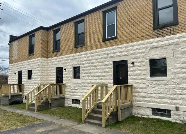 Property at 24 E Dennick Ave, Youngstown, OH, 44505, 3 beds, 1 bath, [object Object]