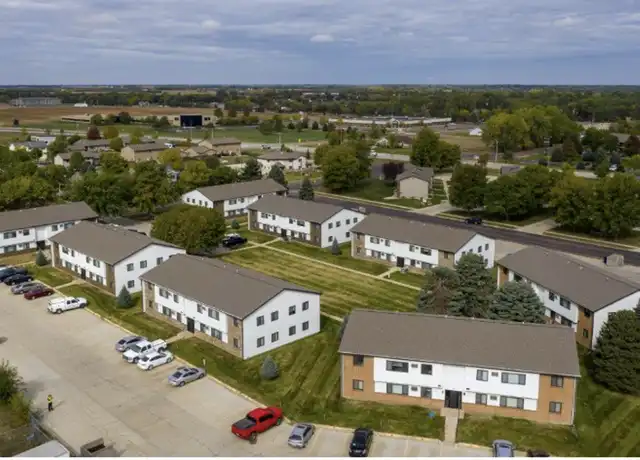 Property at 1820 N Wisconsin St Unit B2, Mitchell, SD, 57301, 2 beds, 1 bath, [object Object]