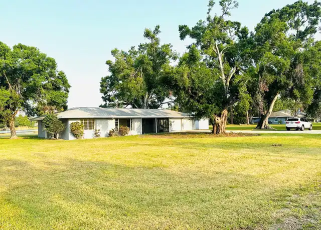 Property at 4634 McIntosh Rd, Sarasota, FL, 34233, 3 beds, 2 baths, [object Object]